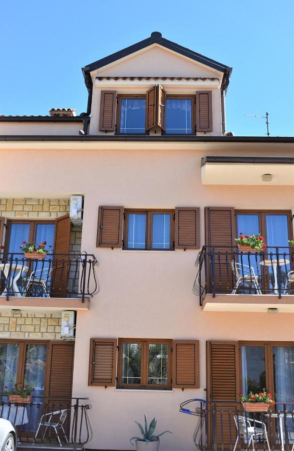 Apartments & Rooms Ivana Rovinj Ngoại thất bức ảnh
